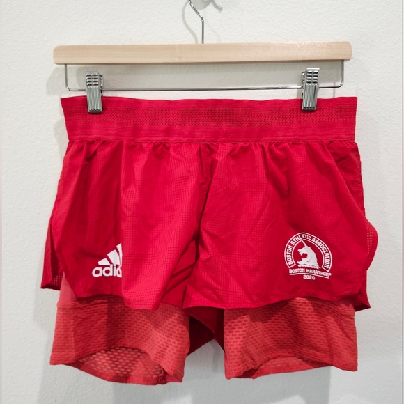 NEW ADIDAS RUNNING HEAT READY BOSTON ATHLETIC MARATHON 2020 CARRERA RED SMALL - Picture 1 of 7